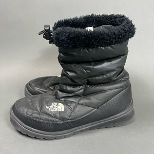 The North Face Lightweight Winter Boots